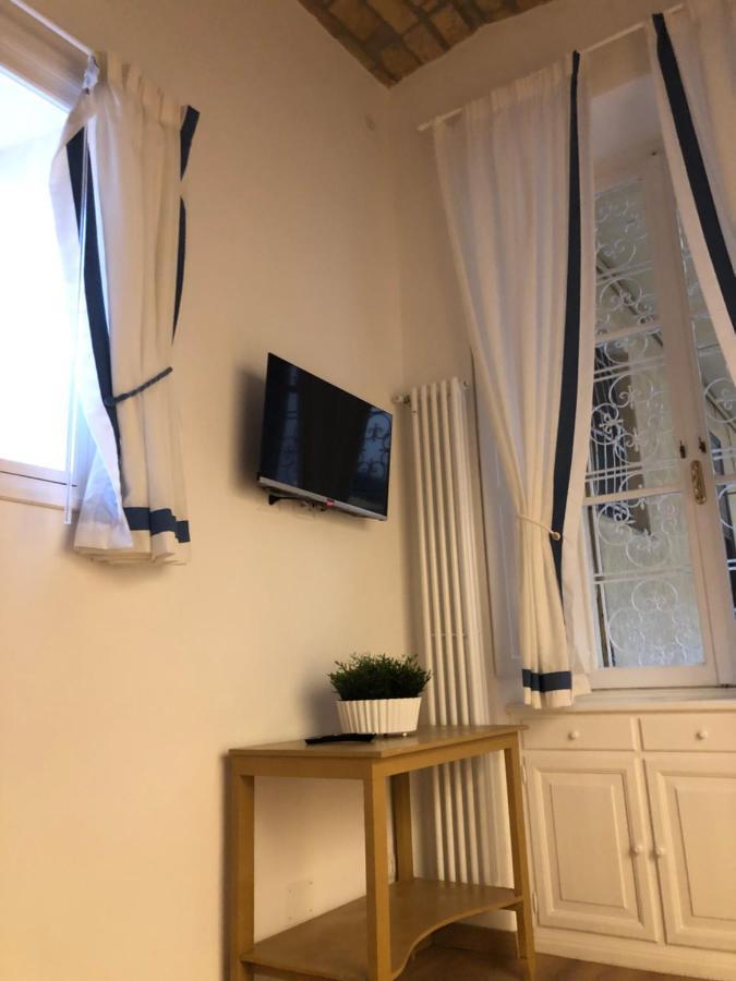 Domus Alfieri Al Colosseo 罗马 外观 照片